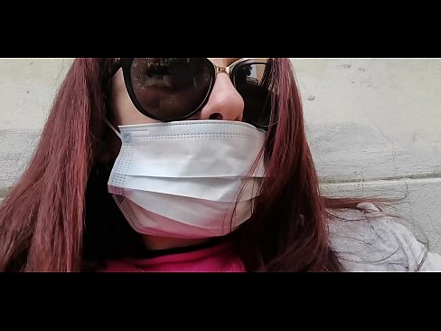 ❤️ Nicoletta membalas dendam pada tetangganya dan kencing di garasinya (Karantina Italia Khusus Covid19) ❤❌ Sialan pada kami